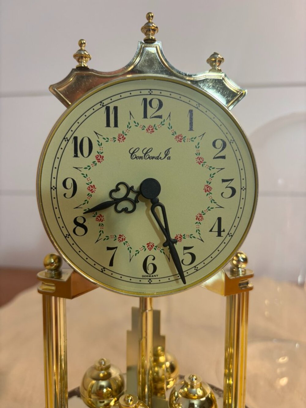 VTG Concordia Quartz Rotating Pendulum Anniversary Dome Clock w/Gold Tone Base - Picture 3 of 12